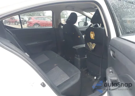 2024 Nissan Versa 1.6 S z USA, uszkodzony, nr VIN 3N1CN8DV6RL879039